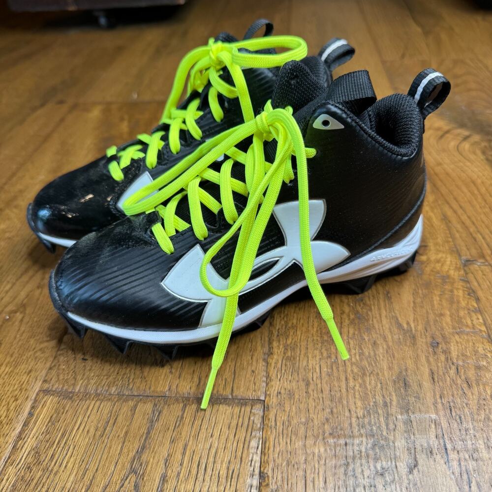 Under Armour UA Crusher Jr Baseball/Football Cleats Black White Youth Size 1Y - Picture 3 of 6